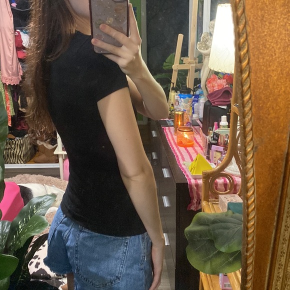 H&M basic divided v neck tee - Picture 2 of 4